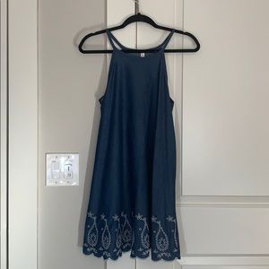 Denim dress!